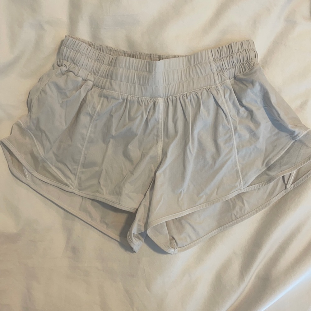 Lululemon Hotty Hot Short in Short